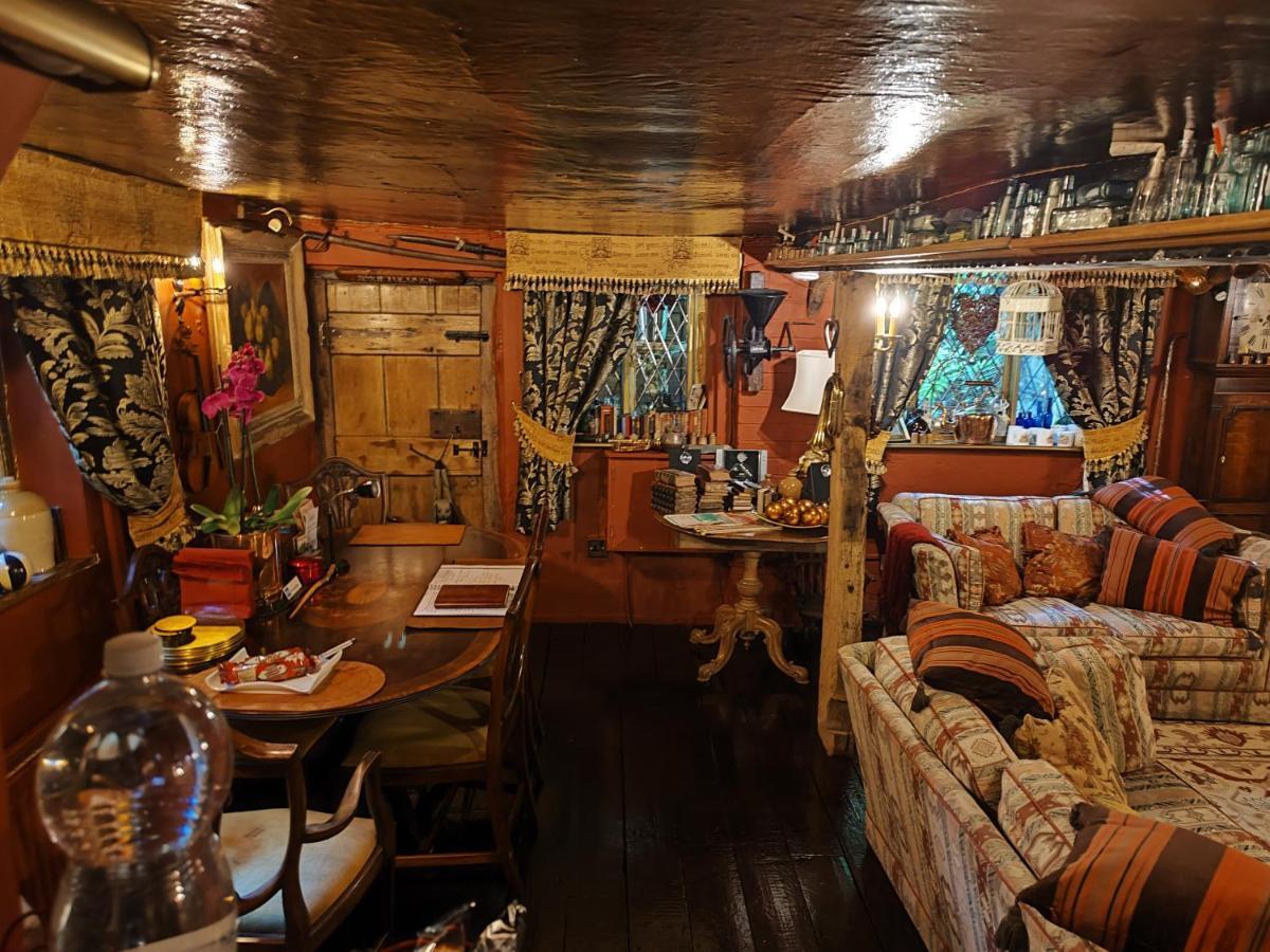 Wizards Thatch Luxury Suites Alderley Edge Buitenkant foto