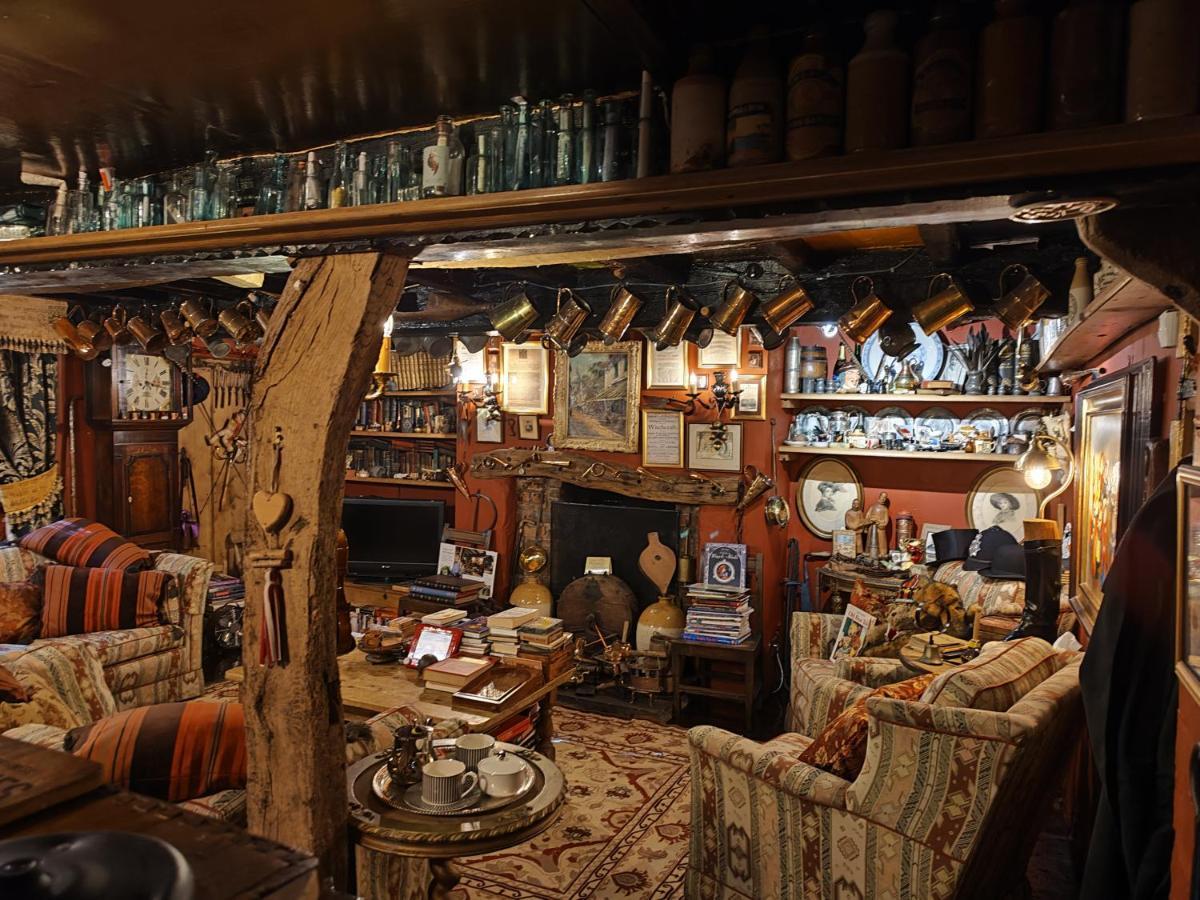 Wizards Thatch Luxury Suites Alderley Edge Buitenkant foto